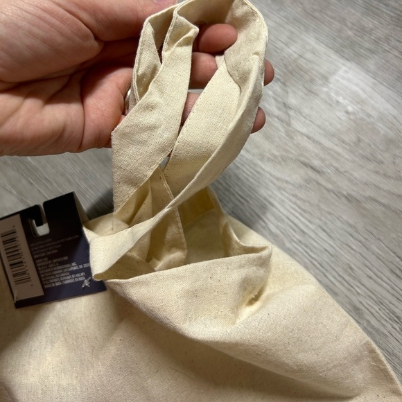 Pugs & Kisses 100% Cotton Tote with Pug Mugs Good Pugs Gone Bad Book NEW - Picture 7 of 9